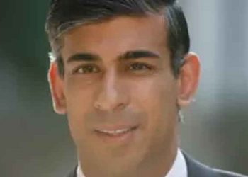 İngiltere'de yeni başbakanı belirleyecek üçüncü oylamayı yine Sunak önde tamamladı