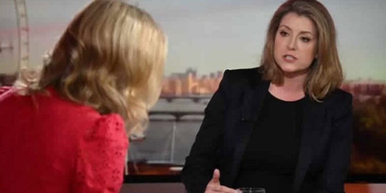 İngiltere'deki başbakanlık yarışında Türkiye tartışması yaşandı