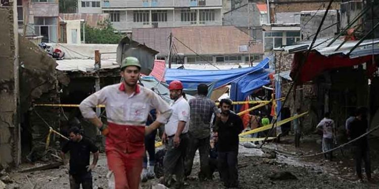 İran'da şiddetli yağışlardan kaynaklı sellerde can kaybı 56'ya yükseldi