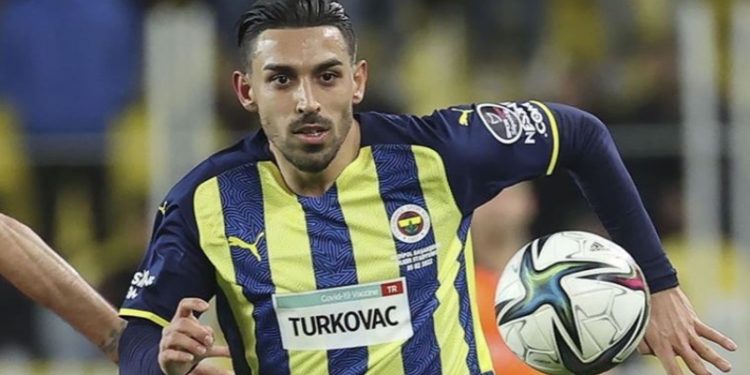 İrfan Can Kahveci’den, Yeni Şafak'a tepki: Haberciliğin geldiği noktaya gülmekten ağlıyorum