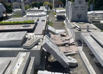 İstanbul Dostları Platformu'ndan mezarlık saldırısına tepki: Çocuklar azmettirildiyse durum çok vahim