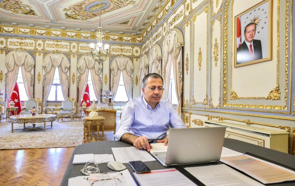 İstanbul Valisi, 15 Temmuz videosunda İmamoğlu’nu görünce apar topar sildi