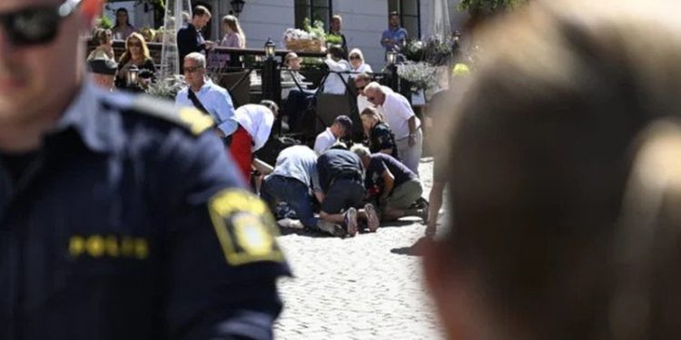 İsveç’te siyasi parti mitinginde bıçaklı saldırı: 1 ölü