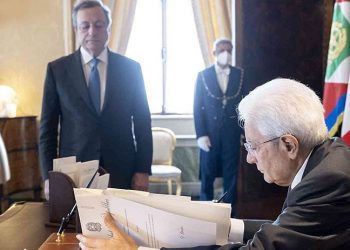 İtalya'da Cumhurbaşkanı, Parlamento'yu lağvetti, erken seçime gidilecek