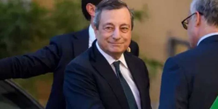 İtalya’da yüzlerce belediye başkanından Başbakan Draghi’ye çağrı: İstifa etme