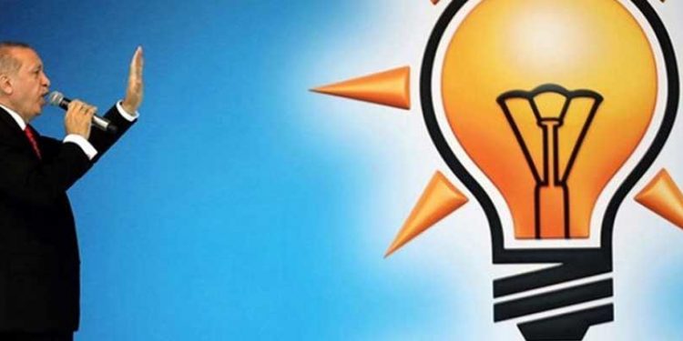 İyi Partili Koray Aydın: Erdoğan bugün istifa etse Türkiye travmadan kurtulur, ek bütçeye de gerek kalmaz