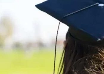 KYK borçları tartışması: Borçlu gençler ne istiyor, siyaset nasıl tepki veriyor?