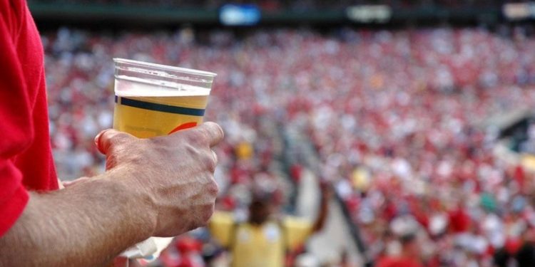 Katar, 2022 Dünya Kupası'nda alkol satışına izin verdi