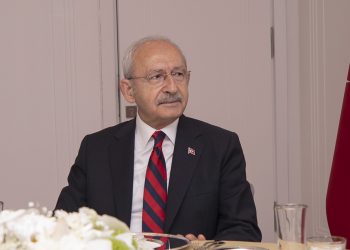 Kemal Kılıçdaroğlu: Erdoğan, korktuğu için özel tercüman kullanıyor