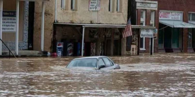 Kentucky'de sel felaketi: En az 16 kişi oldü, sayı artabilir