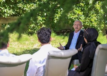 Kılı&ccedil;daroğlu gen&ccedil;lere seslendi: Faizli KYK bor&ccedil;larını &ouml;demeyin