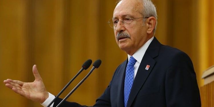 Kılıçdaroğlu'ndan 'hanım kız' açıklaması: Erdoğan korktuğu için özel tercüman kullanıyor