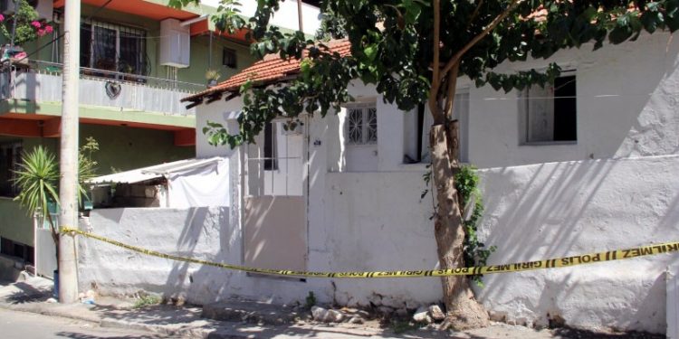 Kızının evini pompalı tüfekle basan kişi torununu da vurdu