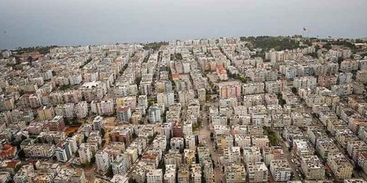 Konut satışları dünyada düşerken Türkiye'de artıyor