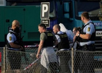 Kopenhag'da AVM'de silahlı saldırı: &Ouml;l&uuml; ve yaralıların olduğu belirtiliyor