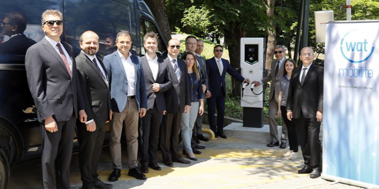 Koç Holding, iştiraki WAT Mobilite ile birlikte elektrikli araç şarj istasyonu kurdu