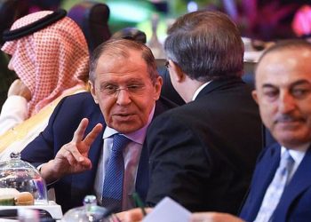 Lavrov: Tahıl konusunda Türkiye ve Ukrayna ile görüşmeye hazırız