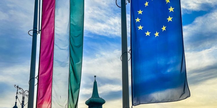 Macaristan AB tarafından yine Lahey Adalet Divanına sevk ediliyor