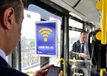 Mansur Yavaş duyurdu: &Uuml;cretsiz internet EGO otob&uuml;slerinde de başlıyor