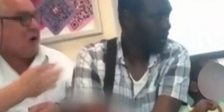 Metrodaki ırkçı saldırı sosyal medyada tepki çekti