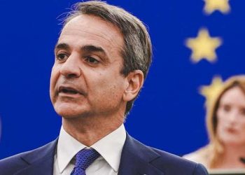 Miçotakis, Avrupa Parlamentosu'nda yaptığı konuşmada Türkiye'ye silah ambargosu uygulanmasını istedi