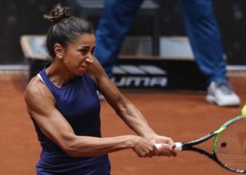 Milli tenisçi Çağla Büyükakçay, 8 ay sonra kortlara döndü