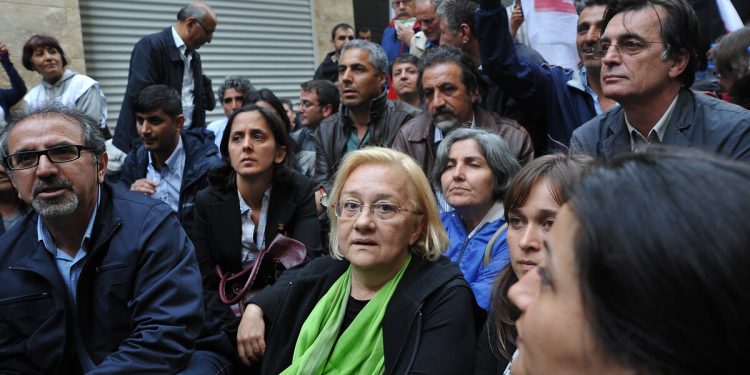 Mücella Yapıcı’nın polislerin yargılandığı davaya katılmasına izin verilmedi