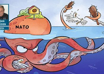 'Ne sağcıyız ne solcu, NATO'cuyuz NATO'cu...'
