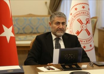 Nebati&rsquo;nin burs karşılaştırması tepki &ccedil;ekti