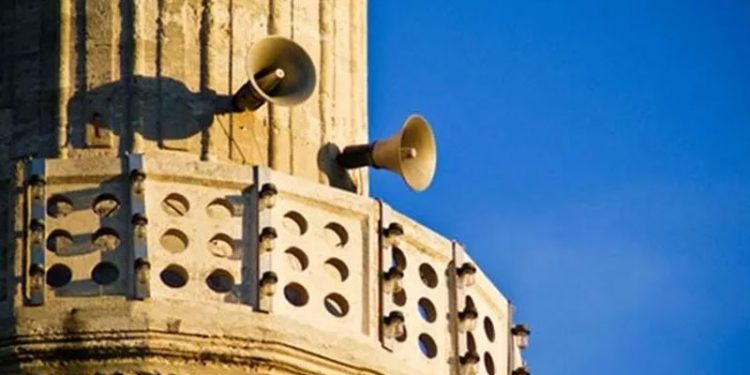 Ödenemeyen faturalar nedeniyle üç caminin elektriği kesildi