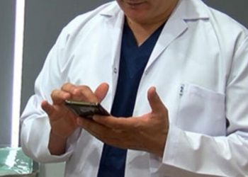 Ordu'da iki doktor Twitter paylaşımları nedeniyle açığa alındı