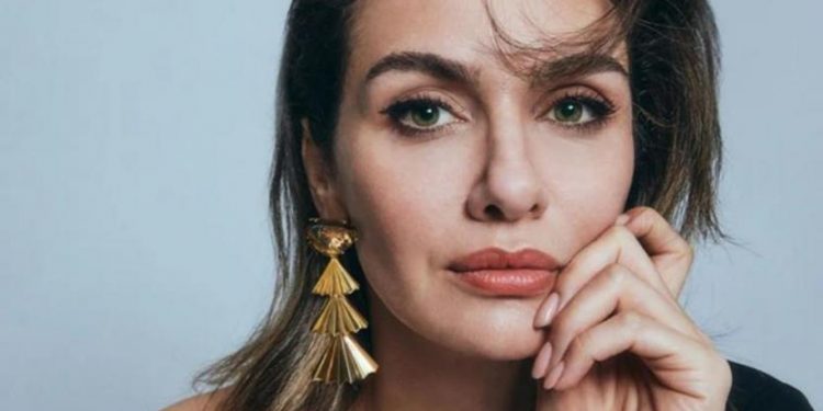 Oyuncu Birce Akalay: Yargılanacağınız günleri görebilmek ümidiyle!