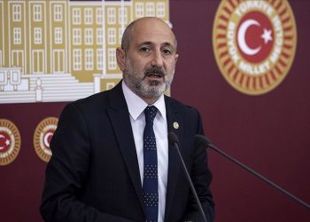 Öztunç'tan Erdoğan'a: Kendileri löp diye götürüyor, millete sabır...
