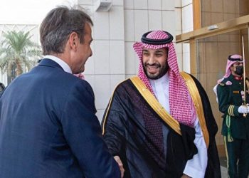 Prens Selman, Miçotakis'le görüştü: Elimde oyunun kurallarını değiştirecek çok şey var