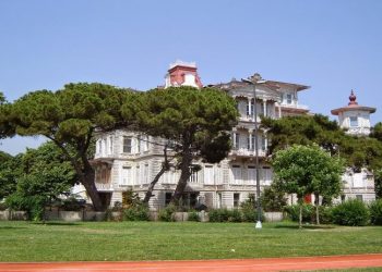 Ragıp Paşa Köşkü 449 milyon liraya satışta