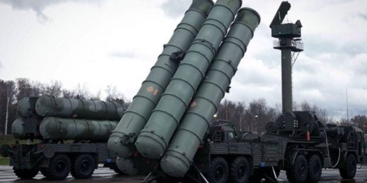 Rus füzeleri ilk kez İsrail'i hedef aldı