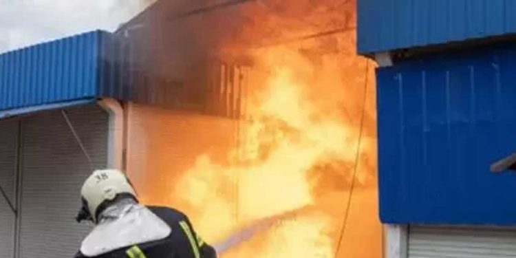 Rus güçleri Slovyansk'ta pazar yerini vurdu