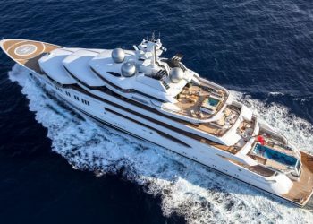 Rus oligarkın lüks yatında Rus çarı için üretilen milyon dolarlık 'gizemli yumurta' bulundu