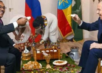 Rusya Dışişleri Bakanı Lavrov, Afrika turunda Kremlin'in 'diplomatik nüfuzunu' gösterdi