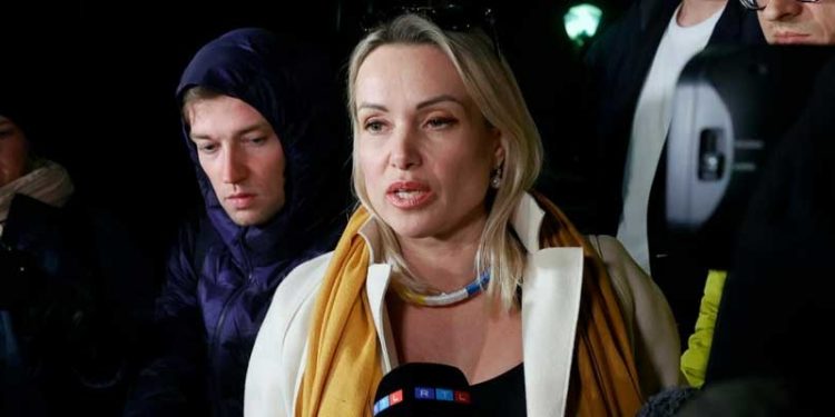 Rusya'da gazeteci Marina Ovsyannikova'ya kısa süreli gözaltı