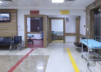 'Sağlık krizi' raporu: Hakkari’de yoğum bakım yok, Kars’ta cihazlar çürüyor, Bursa’da geçici çözümler