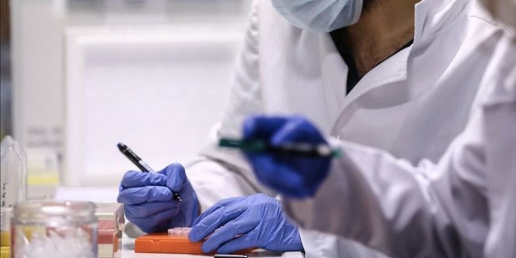 Sağlıkta riskliler için çağrı: 'Uzaktan rapora geri dönülsün'