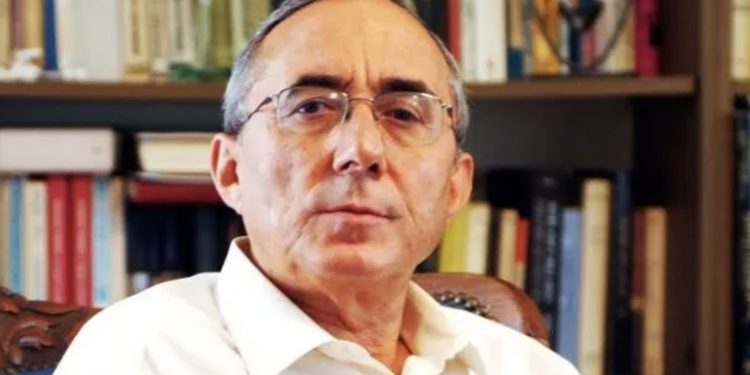 Şair Ataol Behramoğlu: Siyasi baskıyla üniversitedeki kürsüm elimden alındı