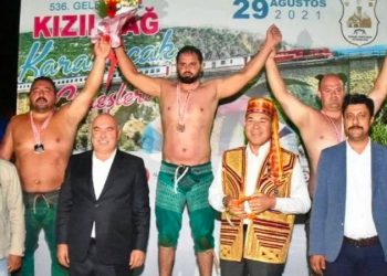 Şampiyon pehlivandan belediyeye 'kayıp kemer' davası: "Değeri 1 milyon TL'yi geçti"