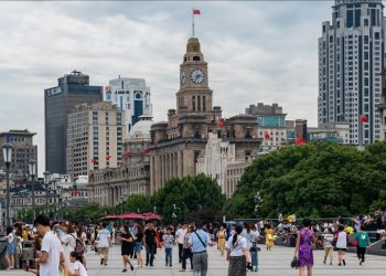 Şanghay'da aşırı sıcaklar nedeniyle 'kırmızı alarm' verildi