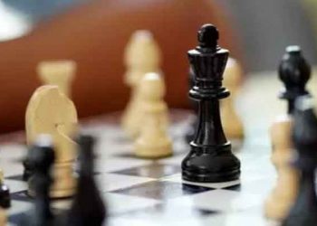 Satranç robotu 7 yaşındaki çocuğun parmağını kırdı