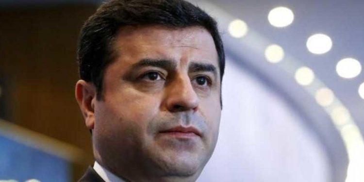 Selahattin Demirtaş: AKP kapanacak
