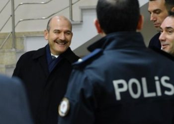 Soylu'yun polis intiharlarına çözümü 'nöbetçi psikolog'la telefon desteği