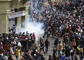 Sri Lanka'da protestolar: Başbakan Wickremesinghe'nin evi ateşe verildi