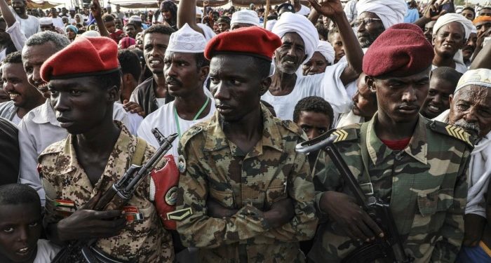 Sudan ordusu, protestolar öncesi ülkedeki interneti kesti